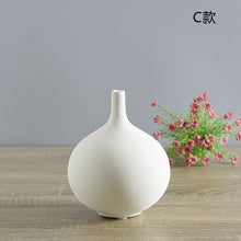 Load image into Gallery viewer, Ceramic Vase